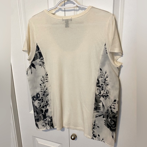 GAP mixed-media ivory top with blue side panels - Picture 4 of 6